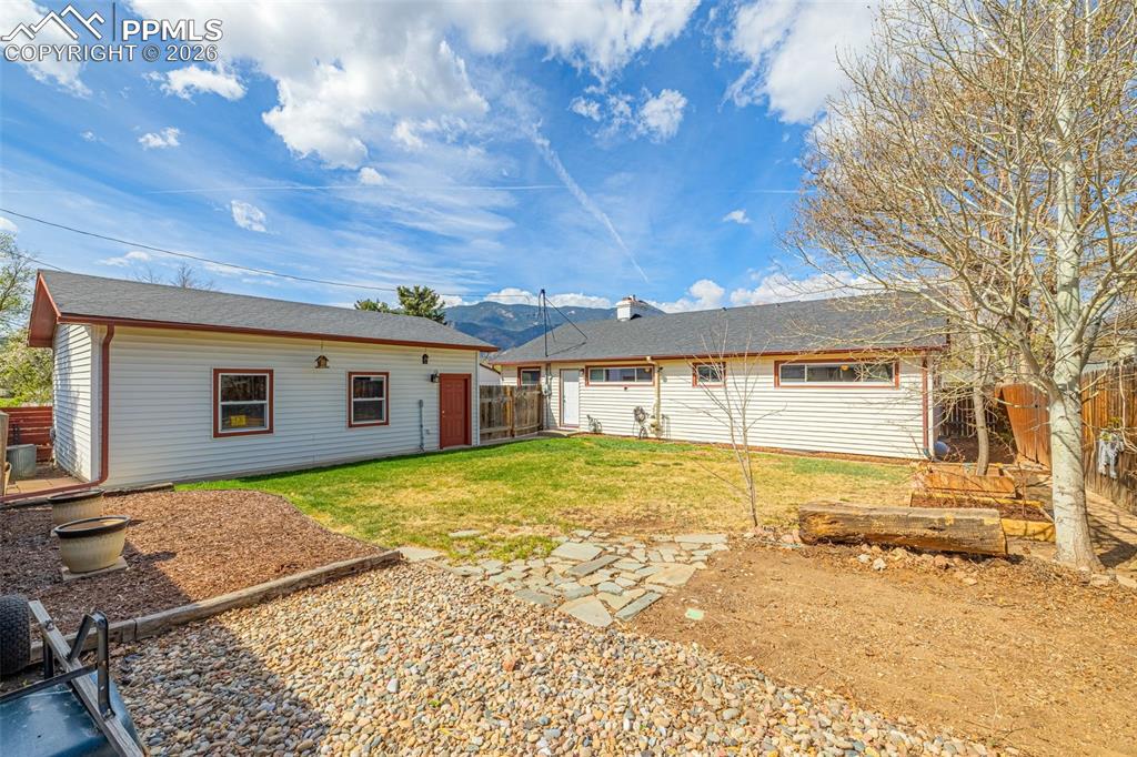 Image 10 of 43: Back of Structure