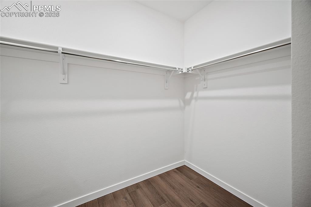 Image 12 of 18: Closet