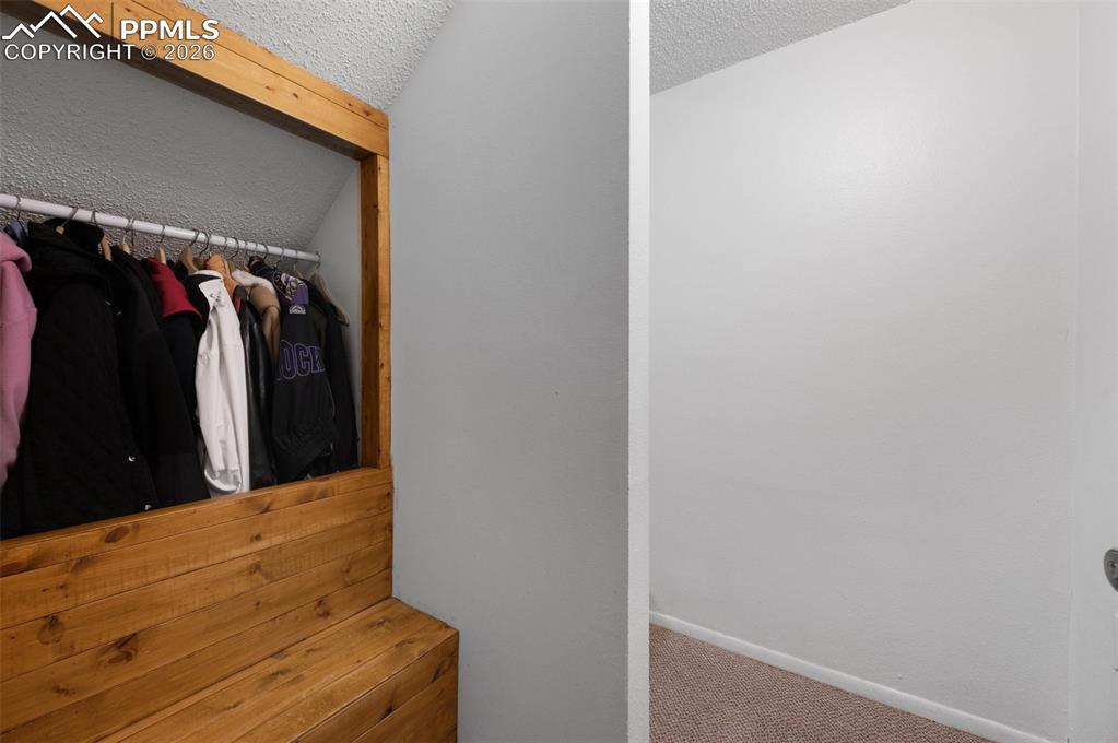 Image 26 of 45: Closet