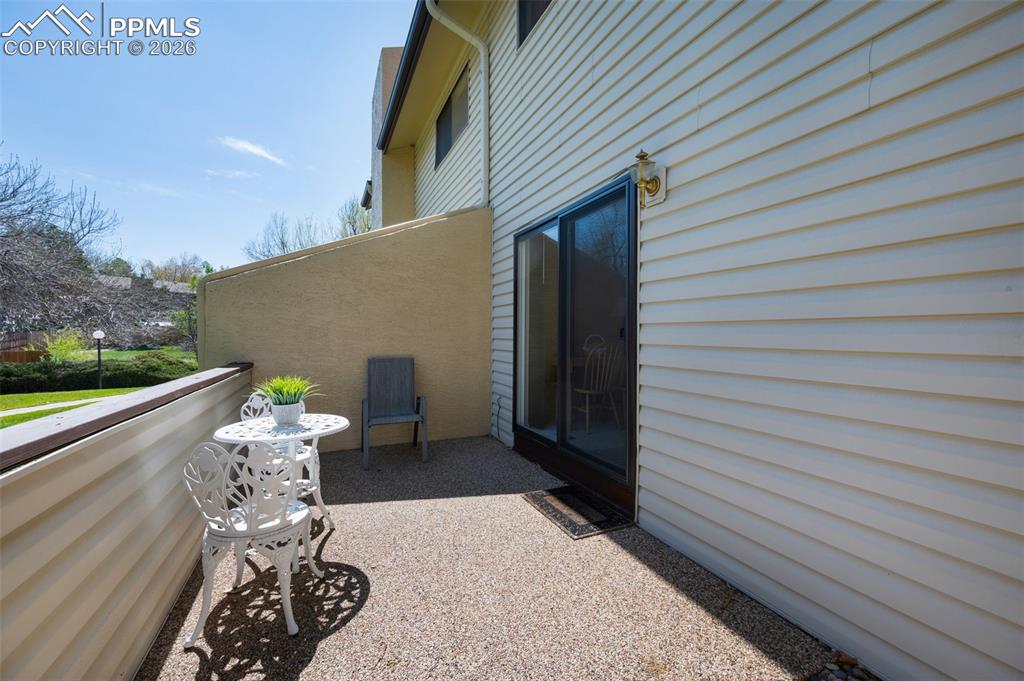 Image 27 of 45: Patio