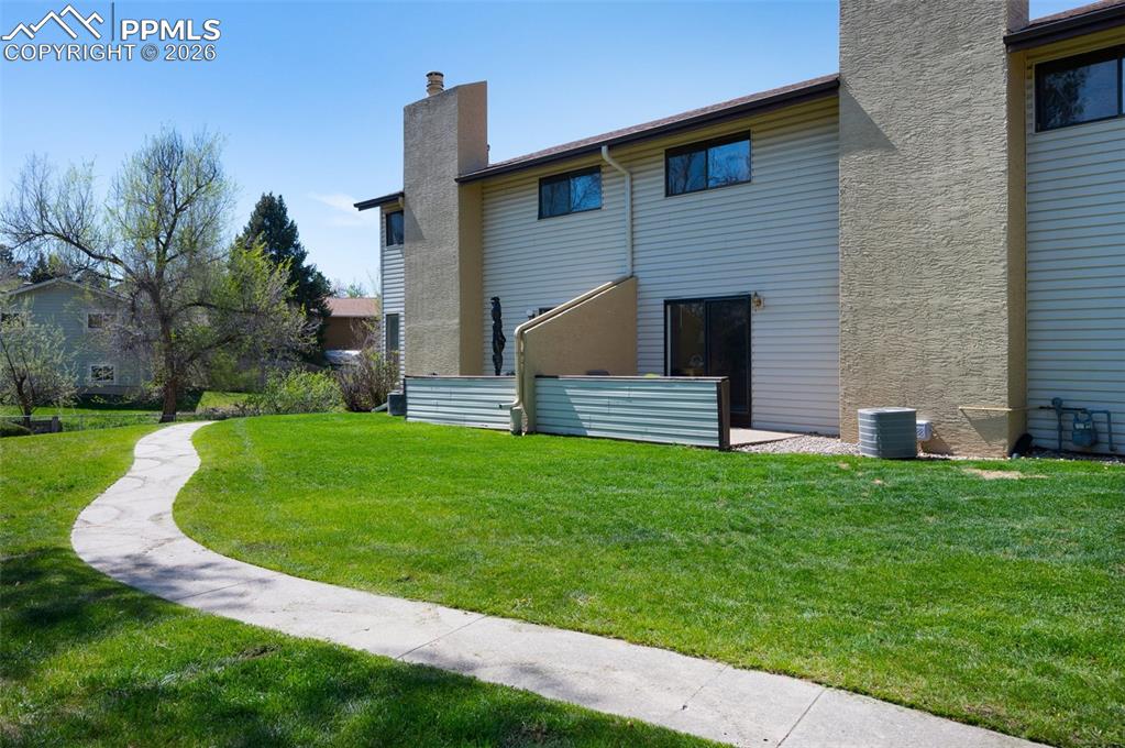 Image 31 of 45: Back of Structure