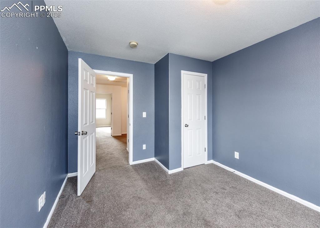 Image 39 of 46: Bedroom