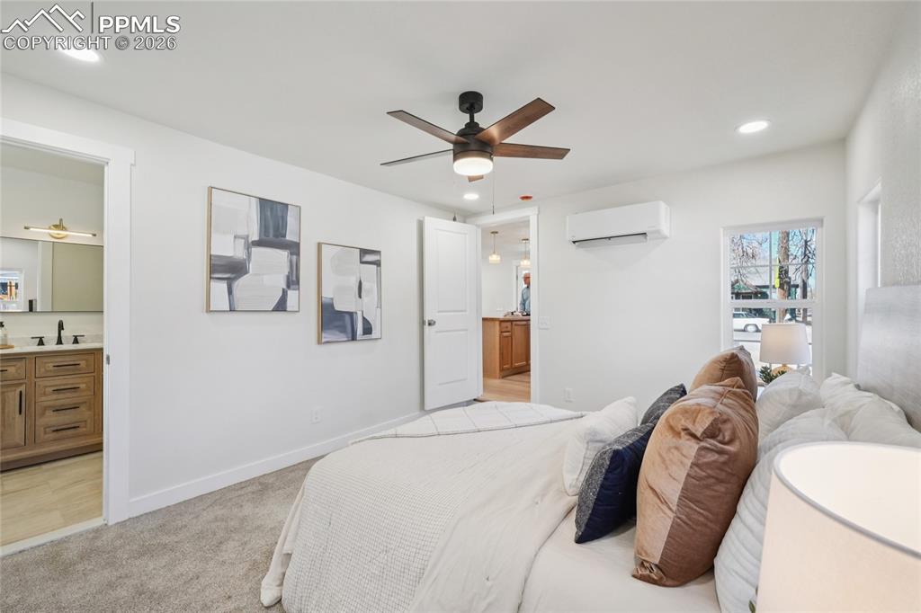 Image 12 of 36: Bedroom