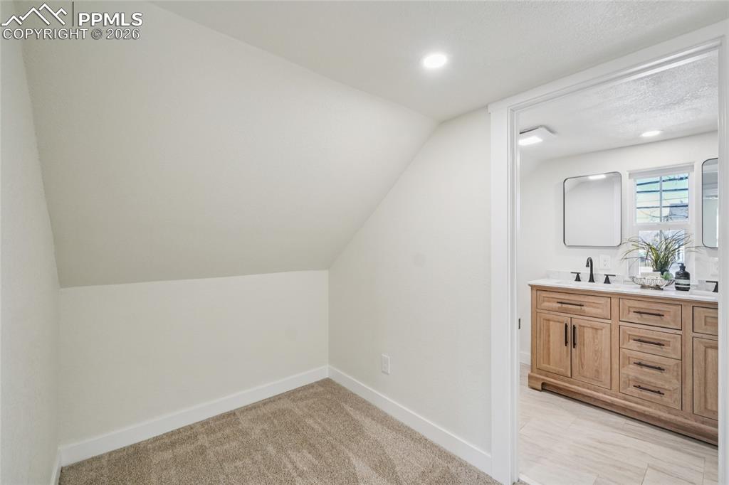 Image 18 of 36: Bonus Room