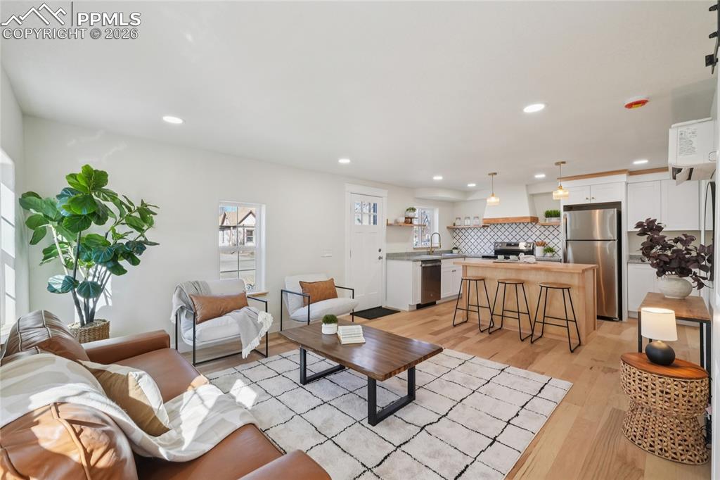 Image 3 of 36: Living Room