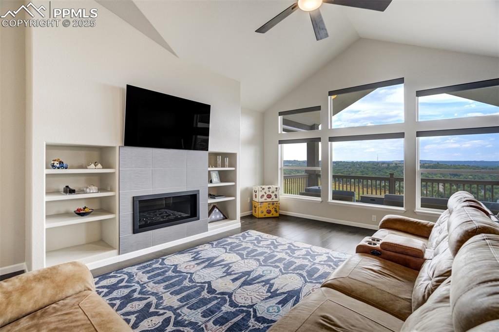 Image 12 of 48: Living Room