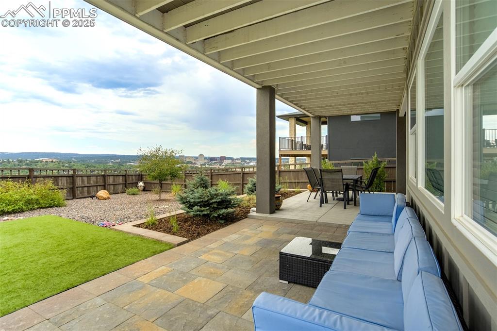 Image 43 of 48: Patio