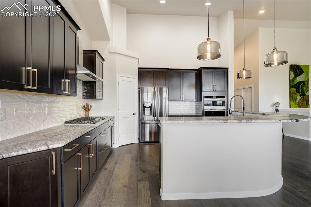 Image 6 of 48: Kitchen