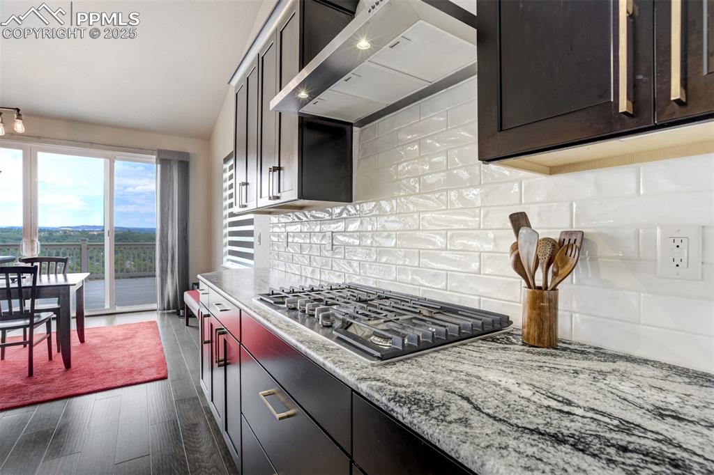 Image 8 of 48: Kitchen