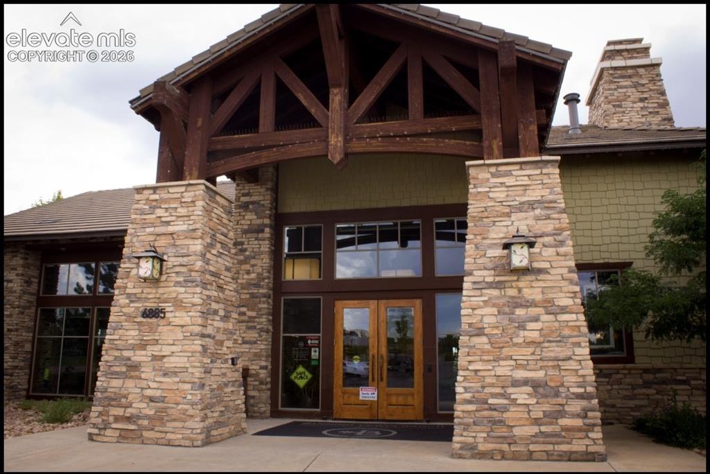 Image 4 of 24: Entry
