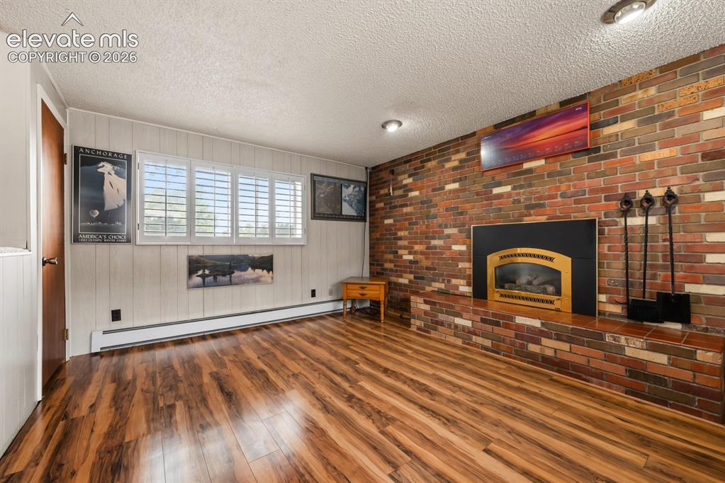 Image 12 of 28: Living Room