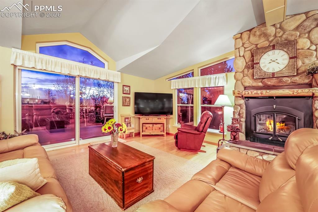 Image 19 of 48: Views of of every window!