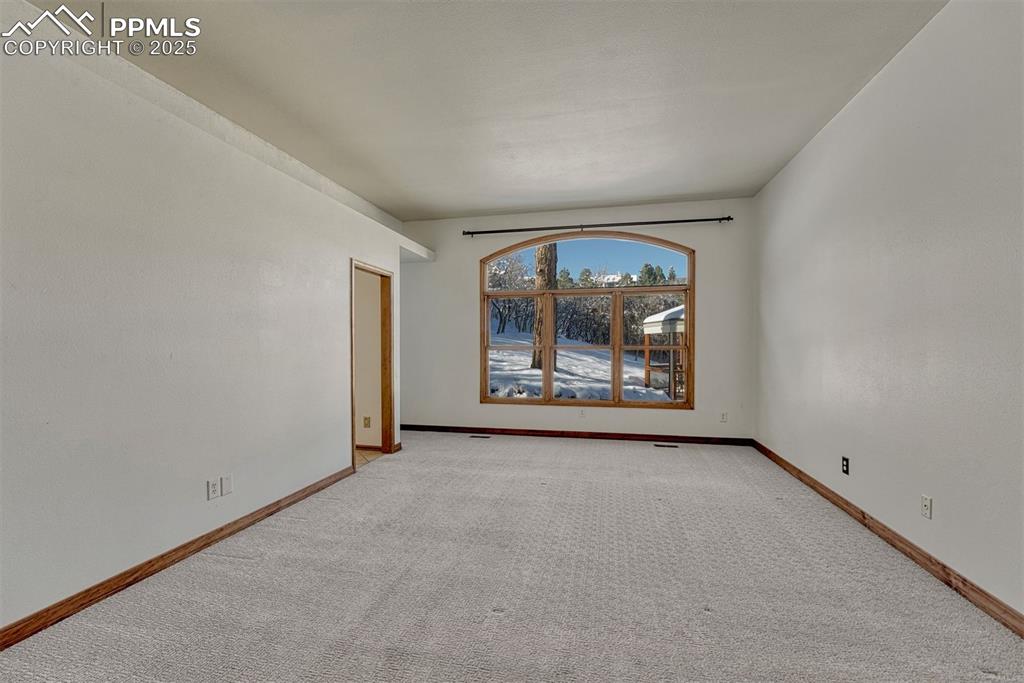 Image 29 of 50: Main Level Primary