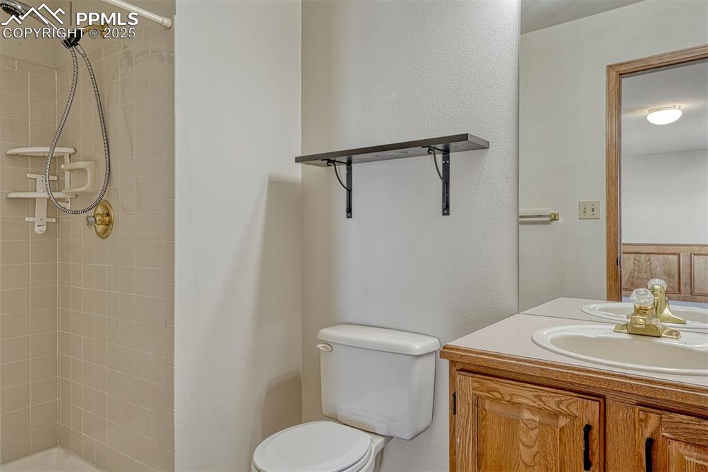 Image 40 of 50: 2nd level, 2nd primary