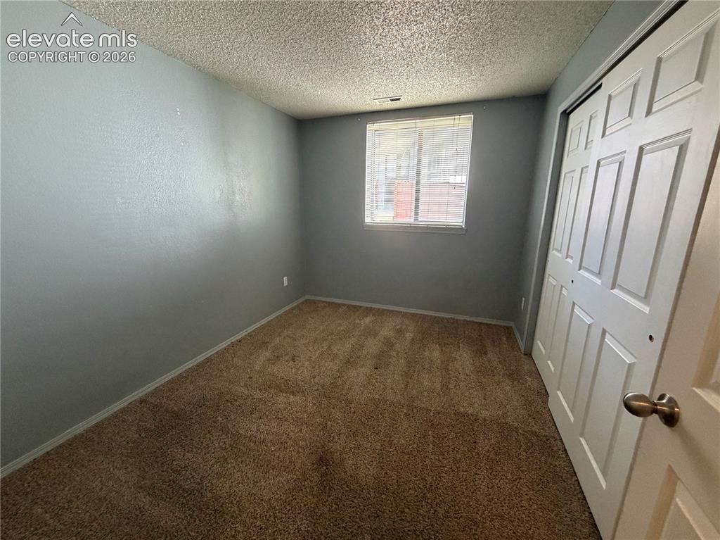 Image 12 of 16: Bedroom