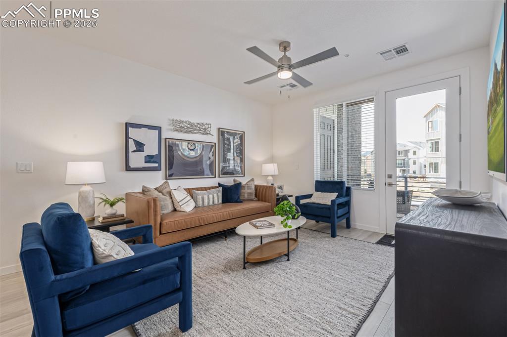 Image 4 of 26: Living Room