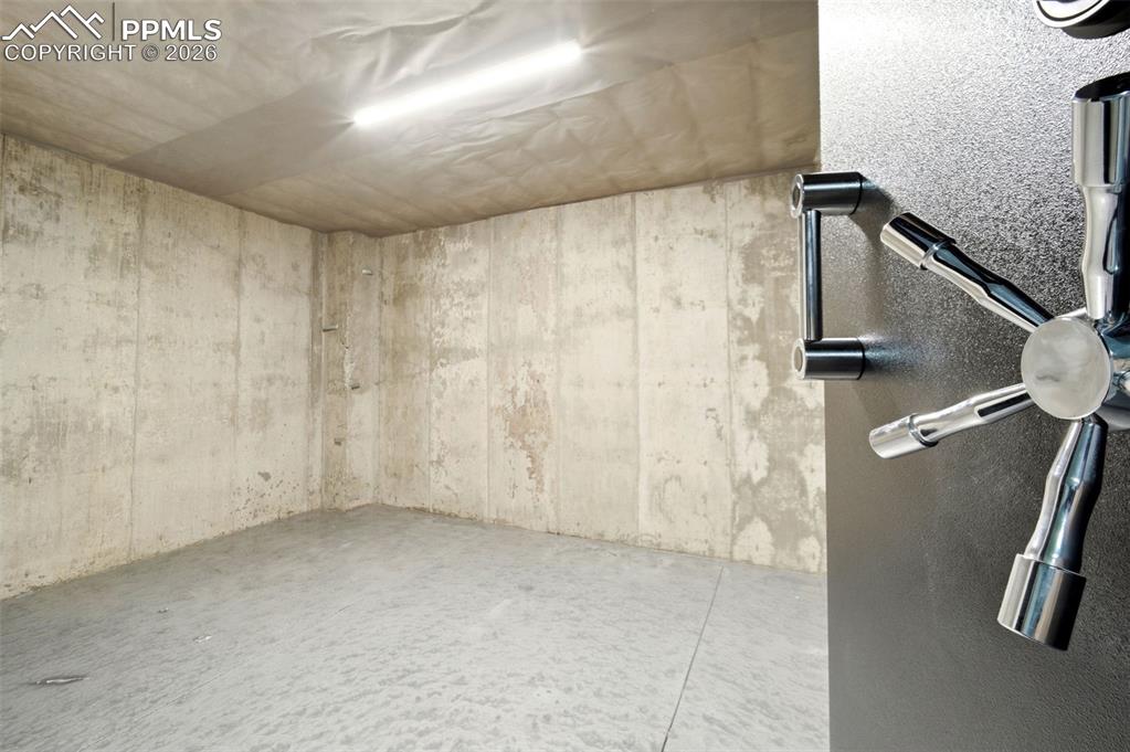 Image 34 of 48: View of unfinished below grade area