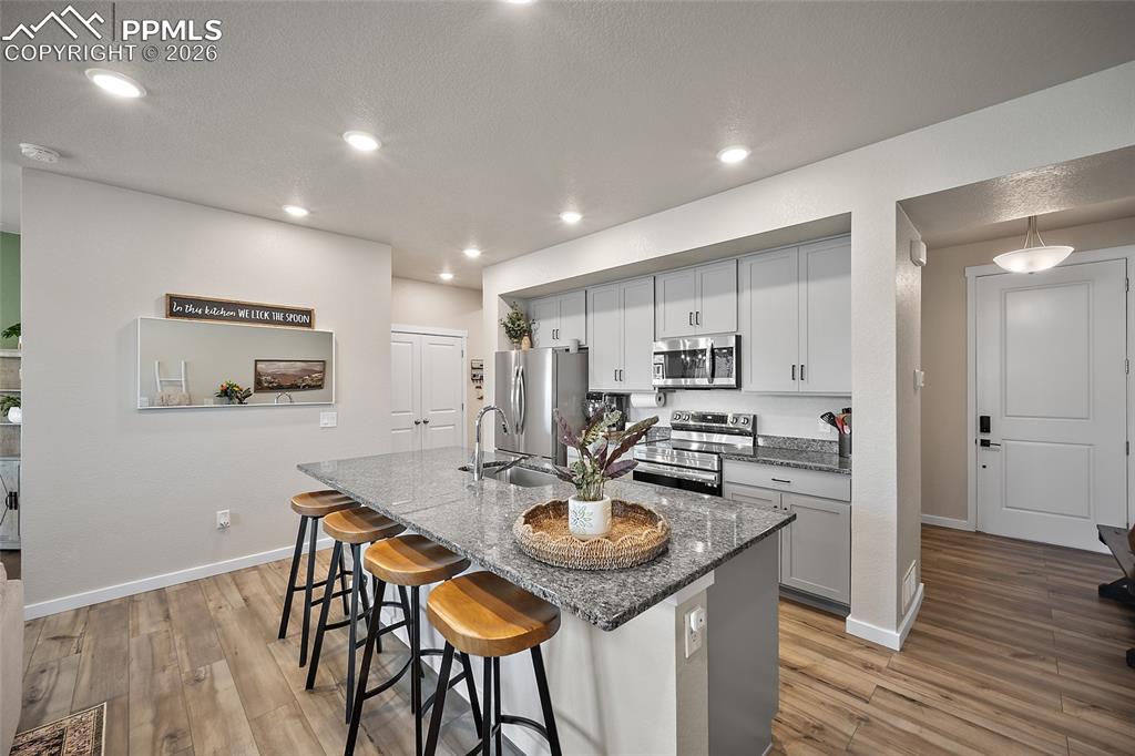 Image 14 of 42: Kitchen