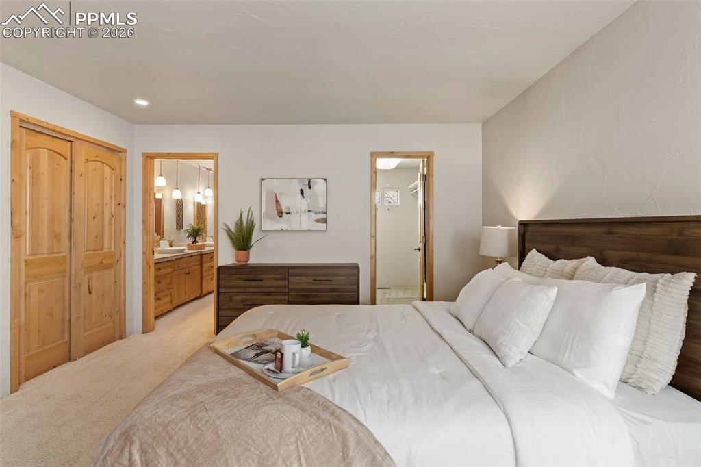 Image 23 of 38: Bedroom