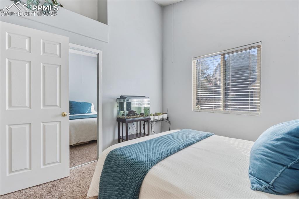 Image 18 of 47: Bedroom