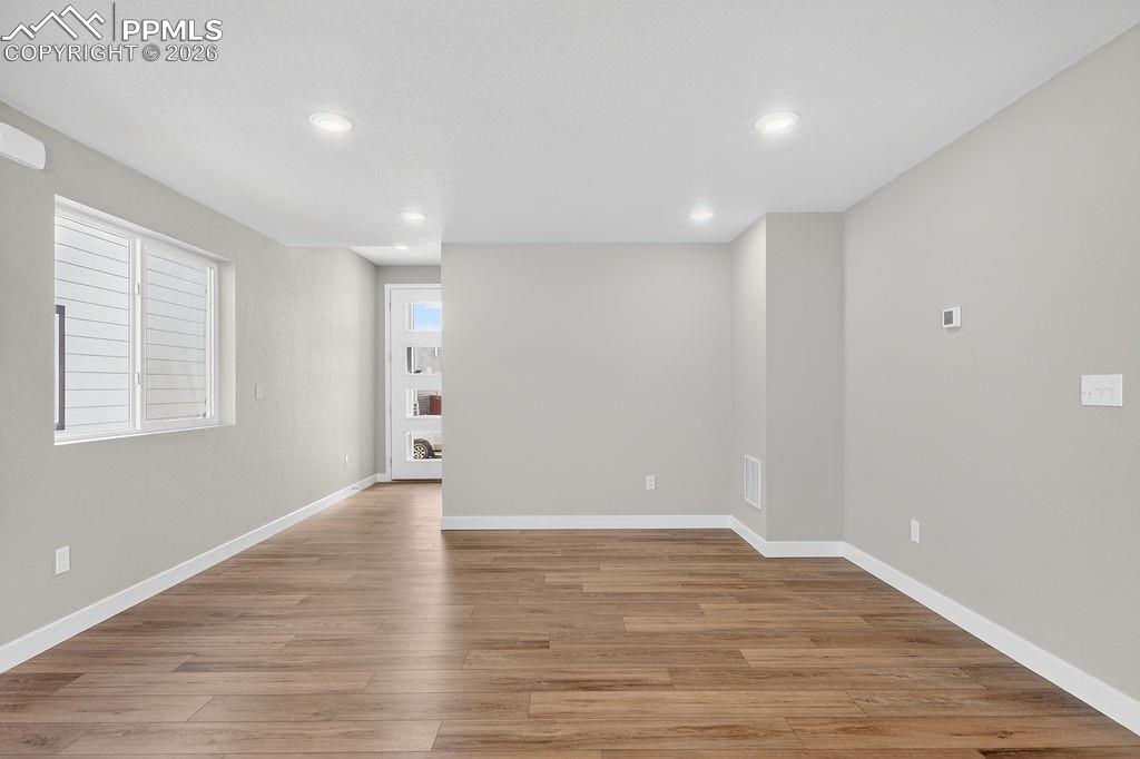 Image 16 of 39: Living Room