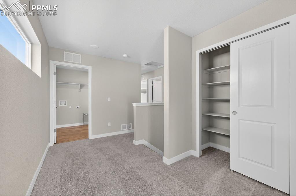 Image 20 of 39: Hallway