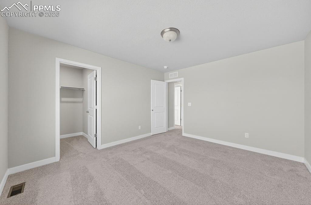 Image 32 of 39: Bedroom