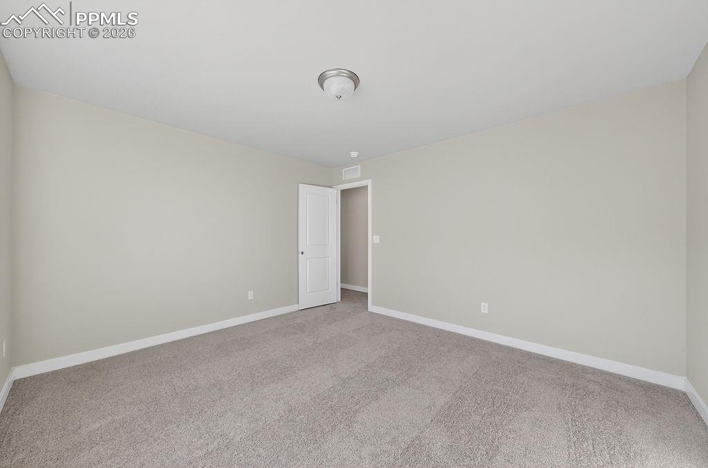 Image 37 of 39: Bedroom