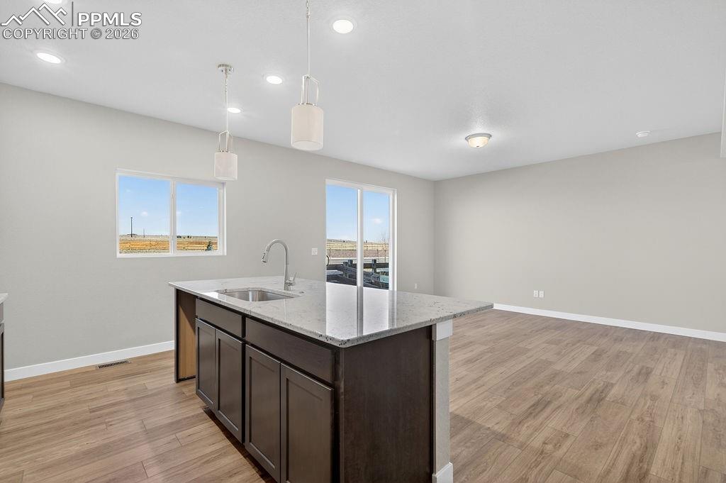 Image 7 of 39: Kitchen