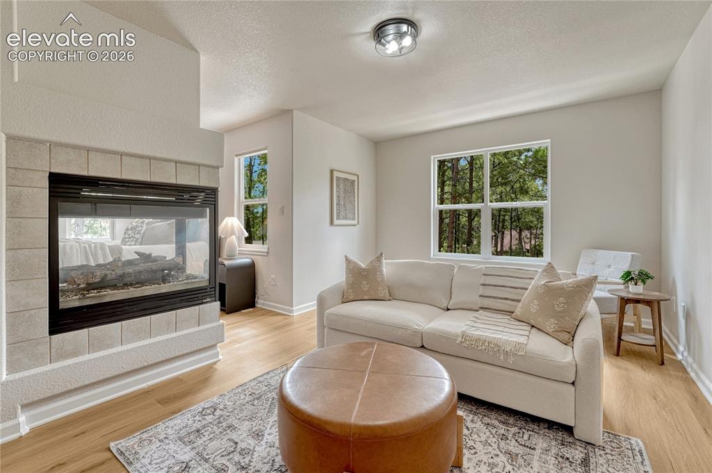 Image 27 of 49: Consider the possibilities! Sitting room, nursery, hobby or work-out room.