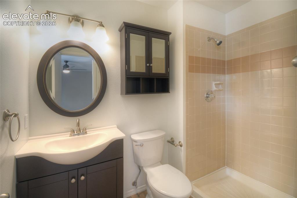 Image 12 of 29: Bathroom