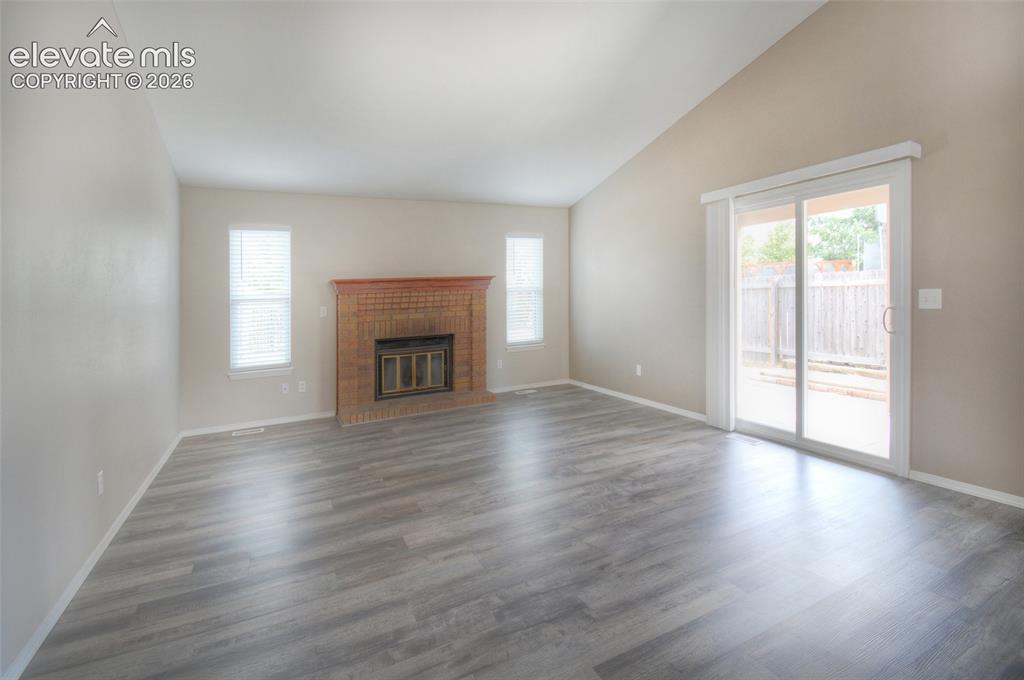 Image 7 of 29: Living Room