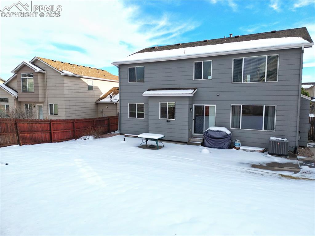 Image 27 of 28: Back of Structure