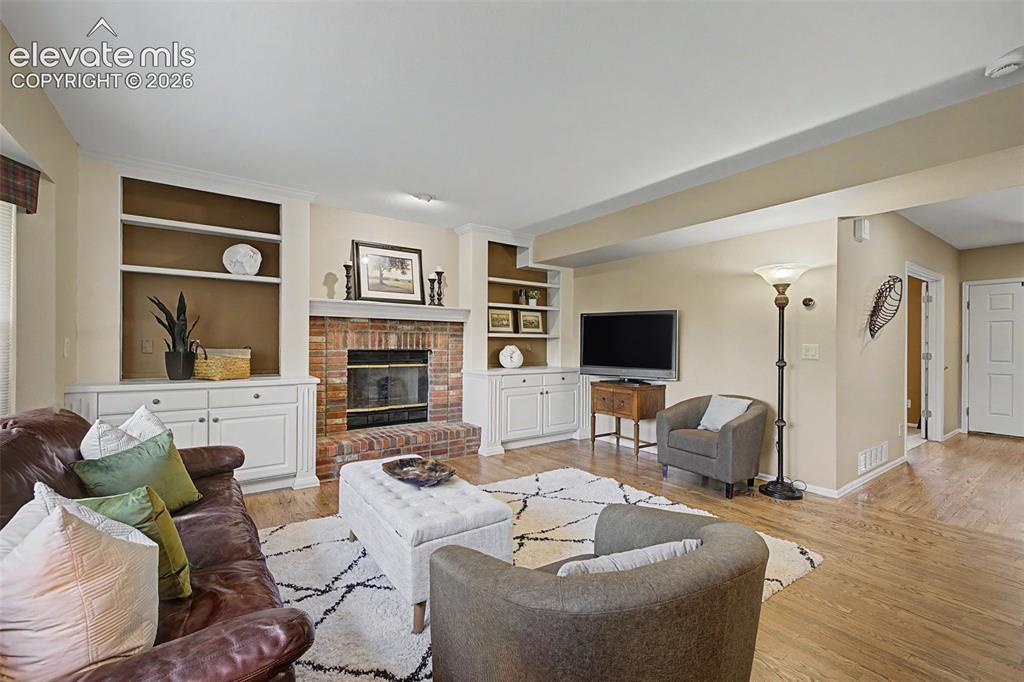 Image 12 of 46: Great Room