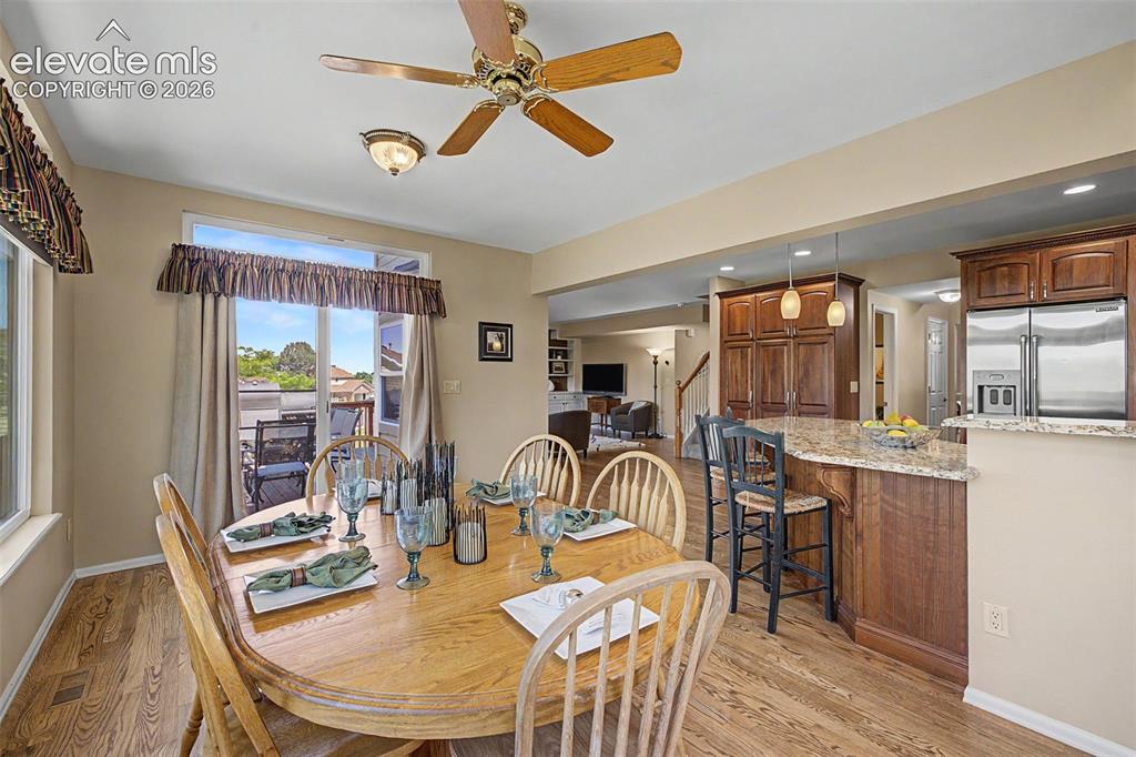 Image 24 of 46: Dining Area