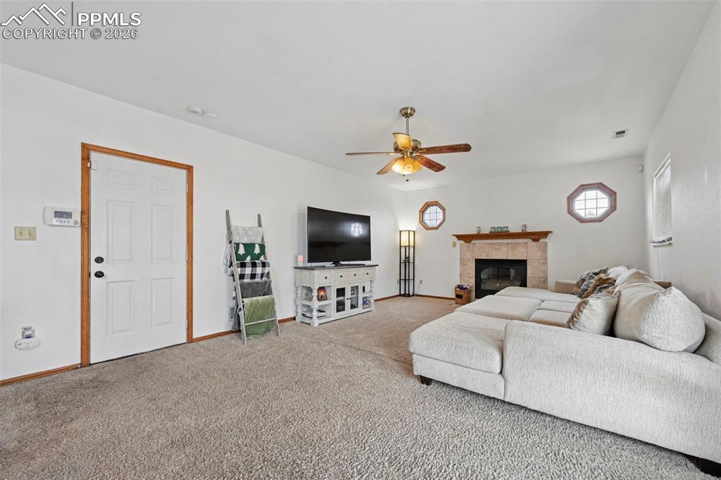 Image 11 of 46: Living Room