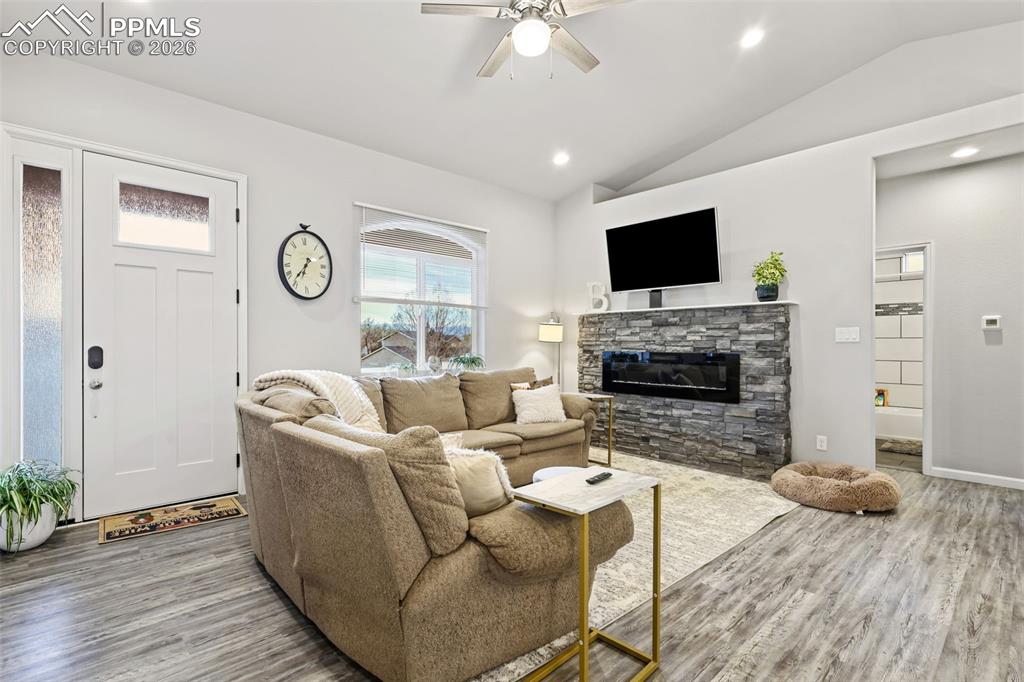 Image 10 of 33: Living Room