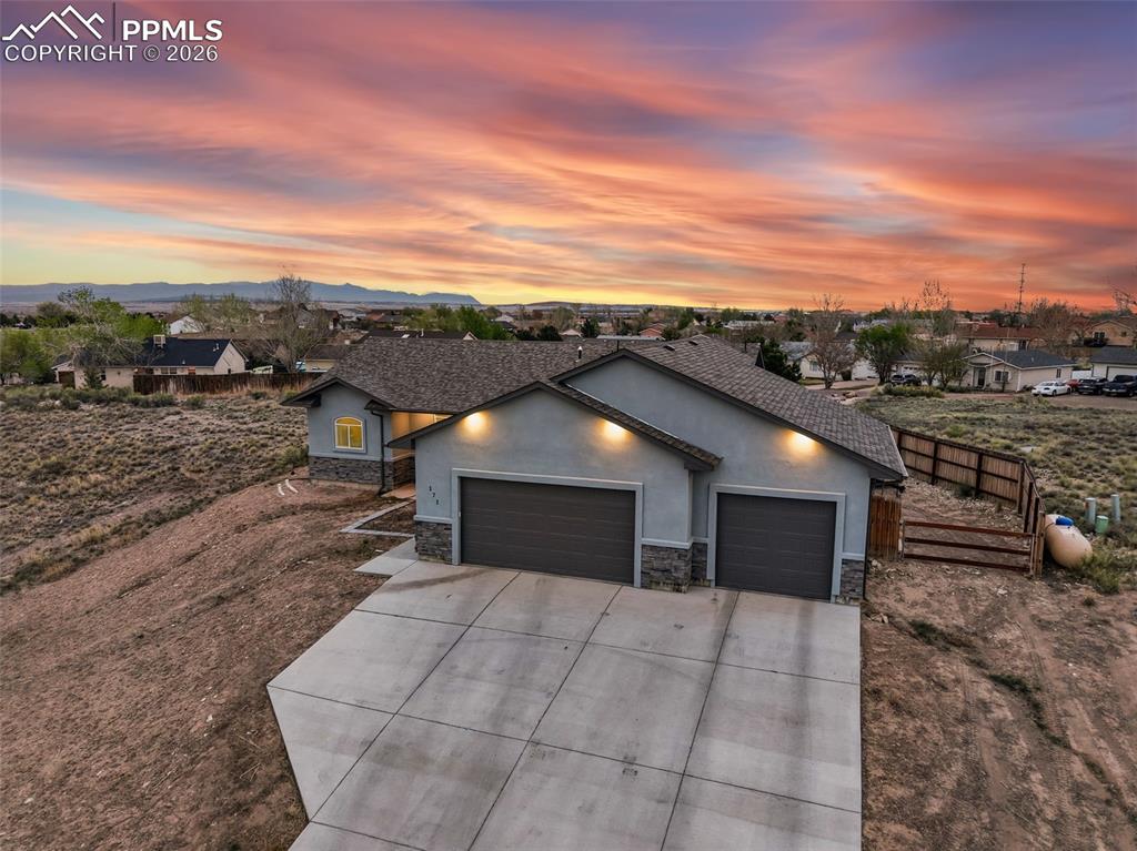 Image 3 of 33: Front of Structure