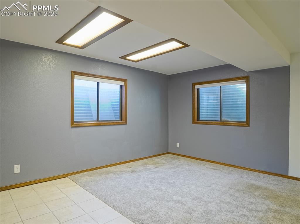 Image 27 of 36: Basement 3