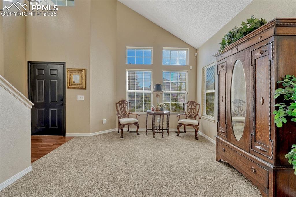 Image 12 of 49: Sitting Room