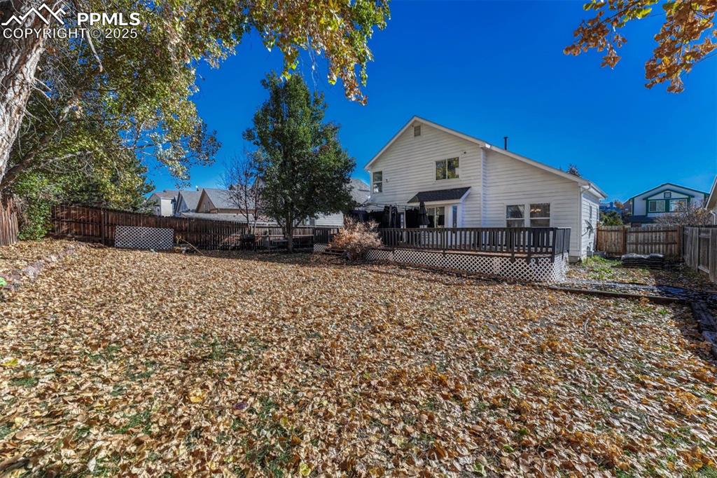 Image 5 of 49: Back of Structure