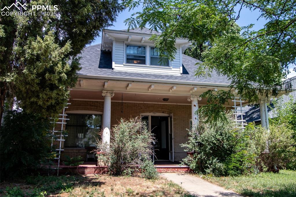 Image 2 of 30: Front of Structure