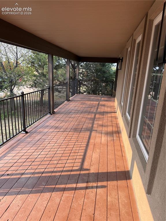 Image 39 of 43: Deck