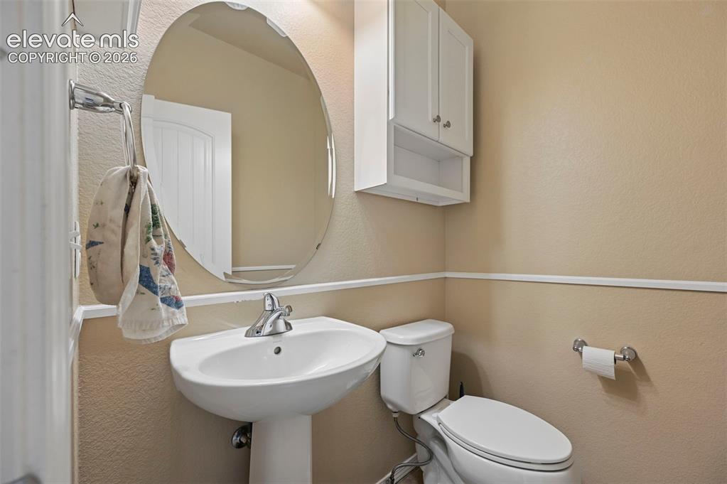 Image 30 of 49: Bathroom