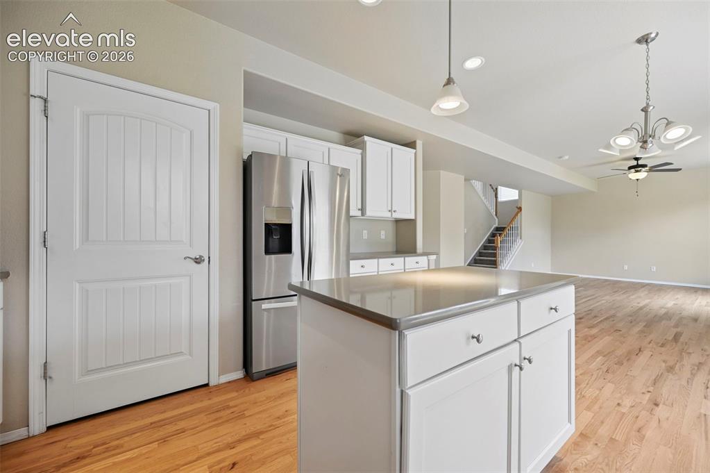 Image 6 of 49: Kitchen