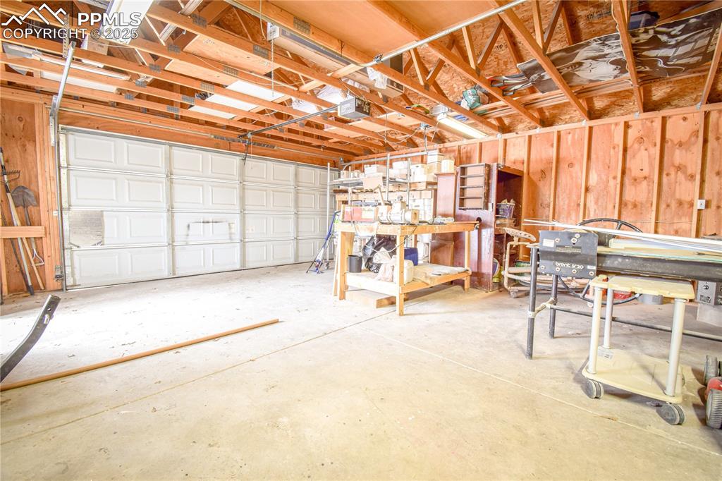 Image 49 of 49: Garage