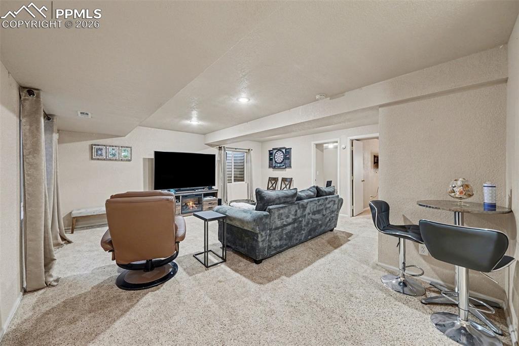 Image 9 of 23: Living Room