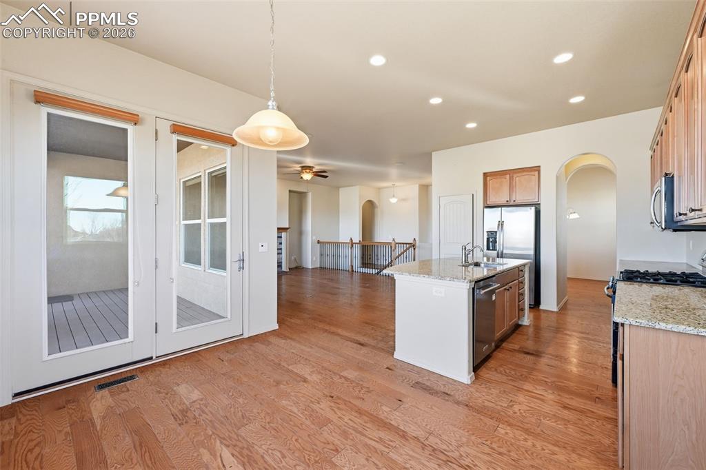 Image 13 of 42: Dining space off kitchen