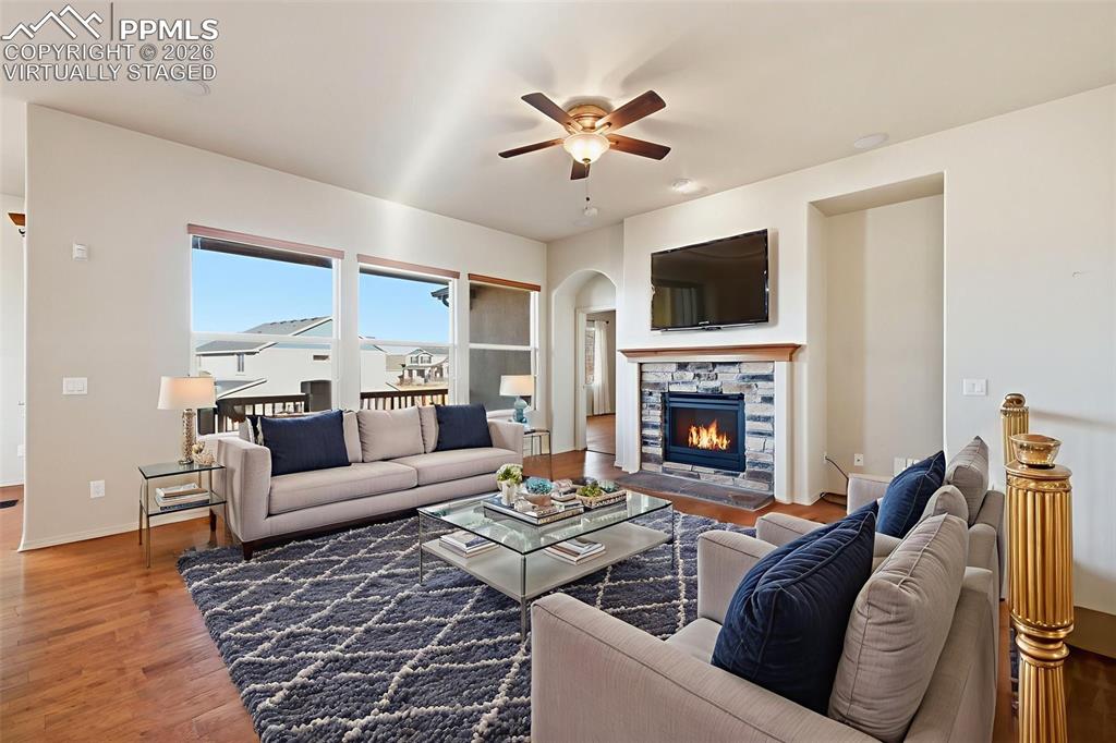 Image 16 of 42: Virtually Staged