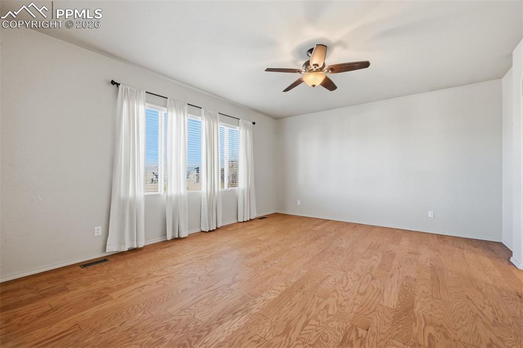 Image 21 of 42: Master Bedroom